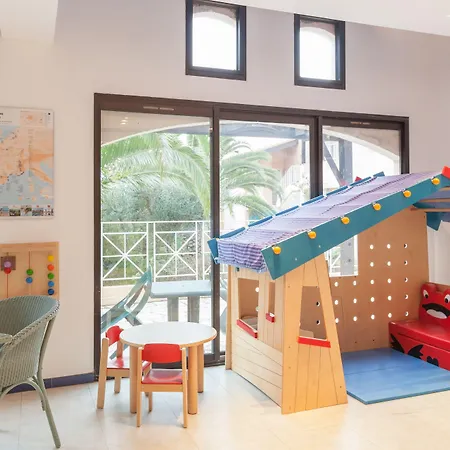 Pierre & L'anse De Pramousquier Apart Otel Le Lavandou