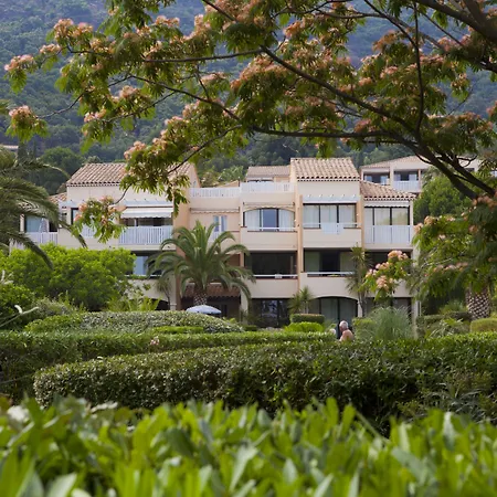 Apart Otel Pierre & L'anse De Pramousquier