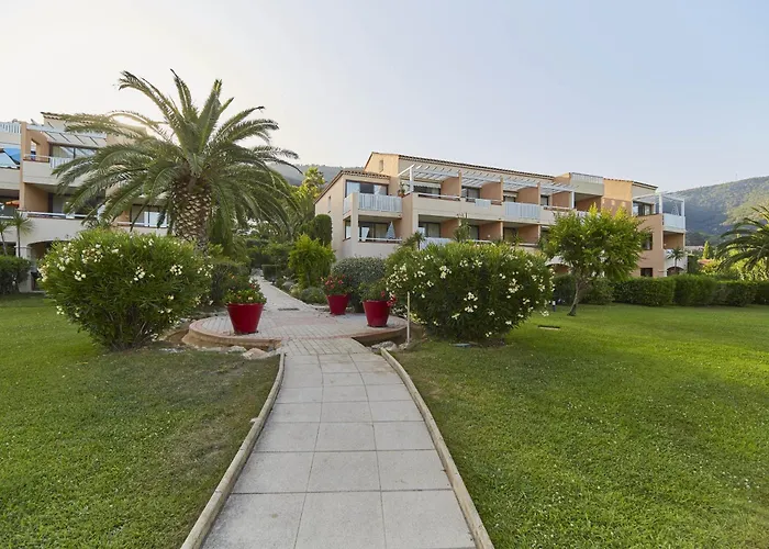 Pierre & L'anse De Pramousquier Le Lavandou