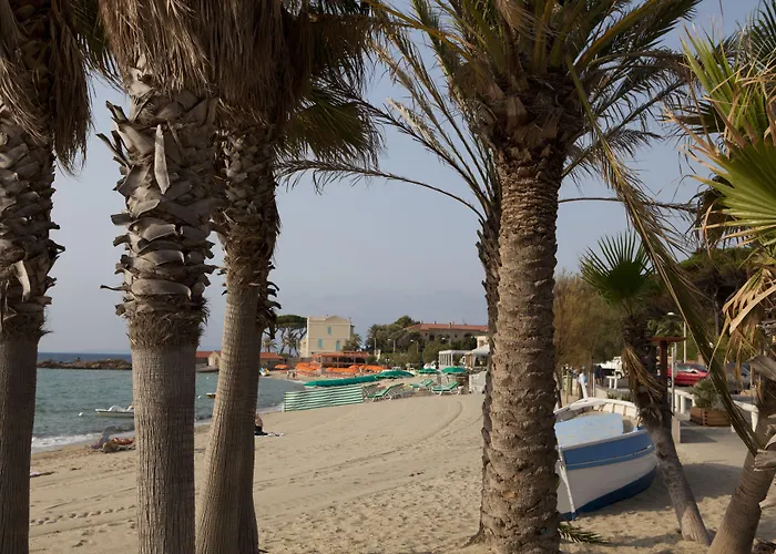 Lejlighedshotel Pierre & L'anse De Pramousquier Le Lavandou