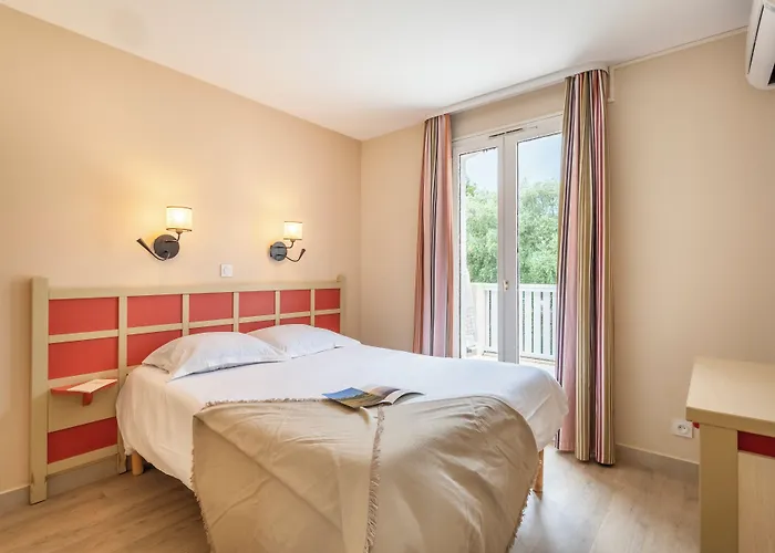 Lejlighedshotel Pierre & L'anse De Pramousquier Le Lavandou