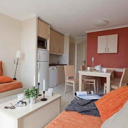 Pierre & L'anse De Pramousquier Aparthotel 4*