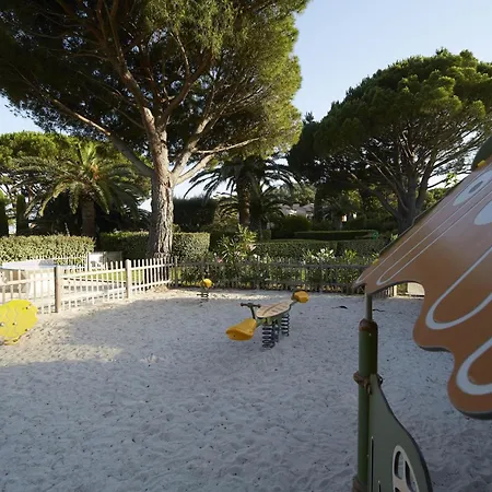 Pierre & L'anse De Pramousquier Aparthotel 4*