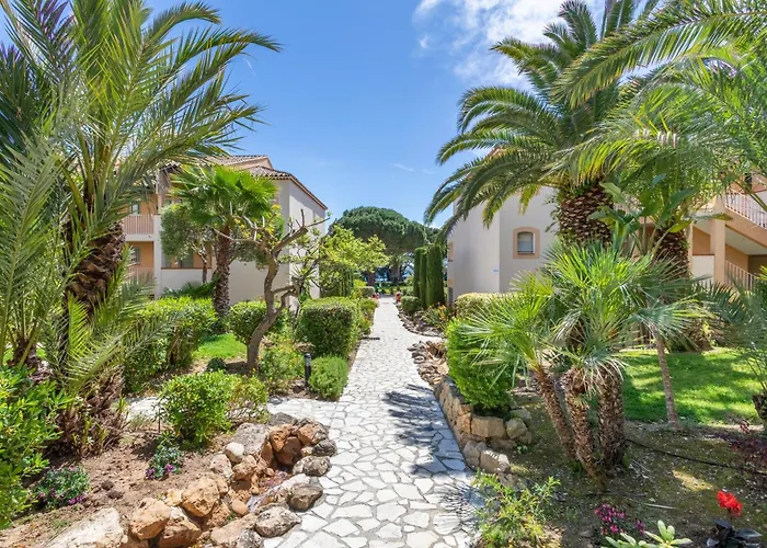 Pierre & L'anse De Pramousquier Apartmanhotel 4*