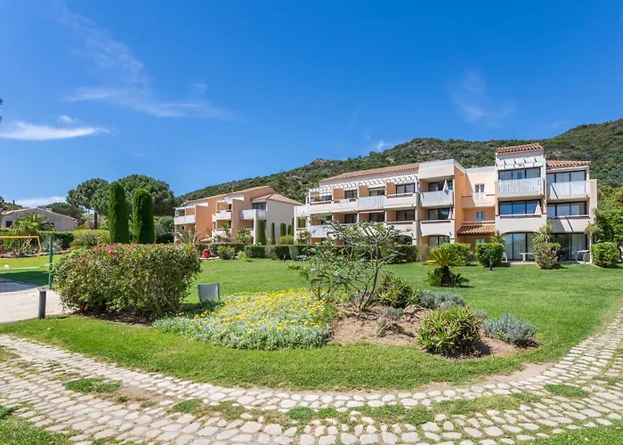 Pierre & L'anse De Pramousquier Apartmanhotel Le Lavandou