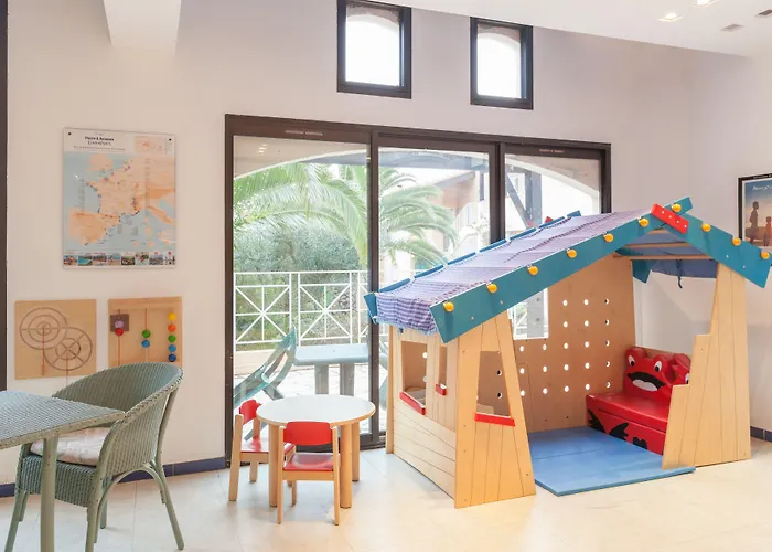 Pierre & L'anse De Pramousquier Apartmanhotel Le Lavandou