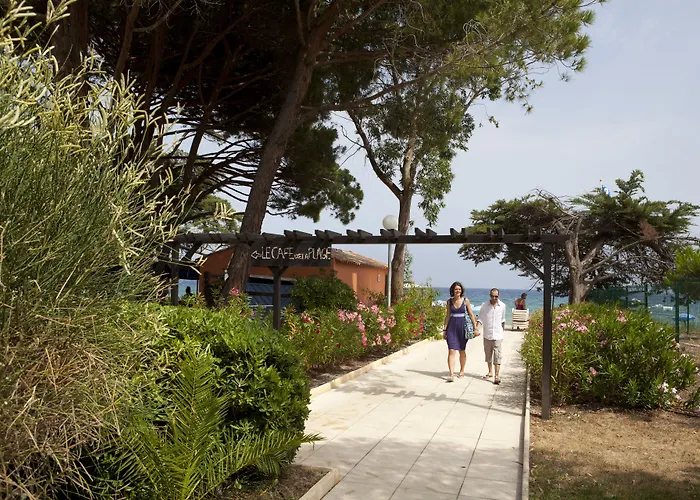 Pierre & L'anse De Pramousquier Apartmanhotel Le Lavandou