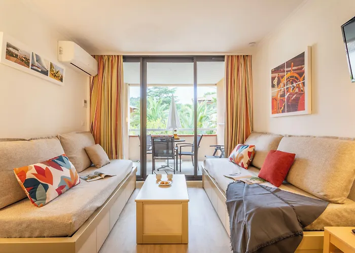 Pierre & L'anse De Pramousquier לה לבאנדו